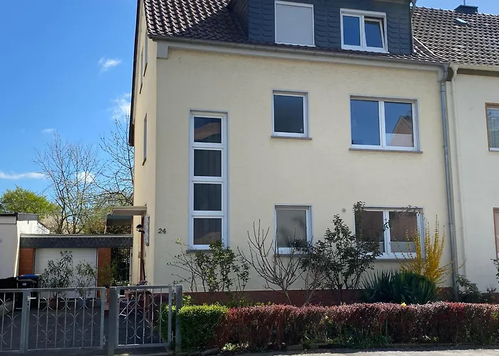 Lee 바트노이에나르아르바일러